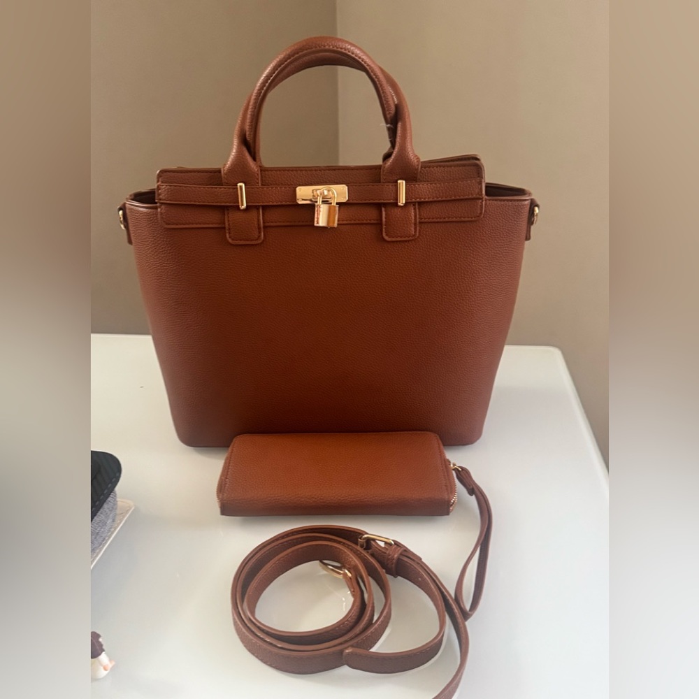 Ello Amira Leather Top-Handle vegan leather Tote with crossbody strap. - Picture 2 of 10